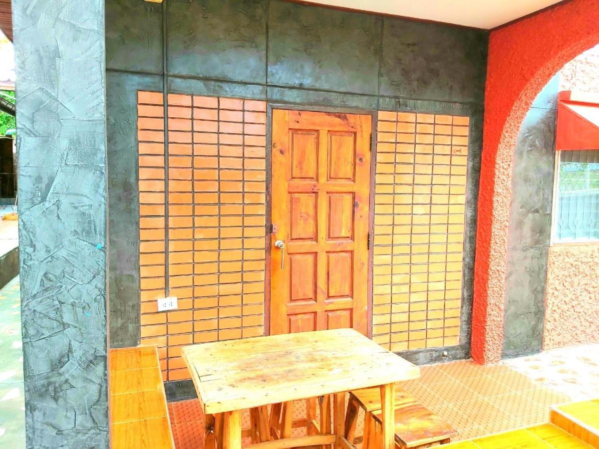 Wilailak Bungalow @ Koh Srichang Koh Sichang Exterior foto
